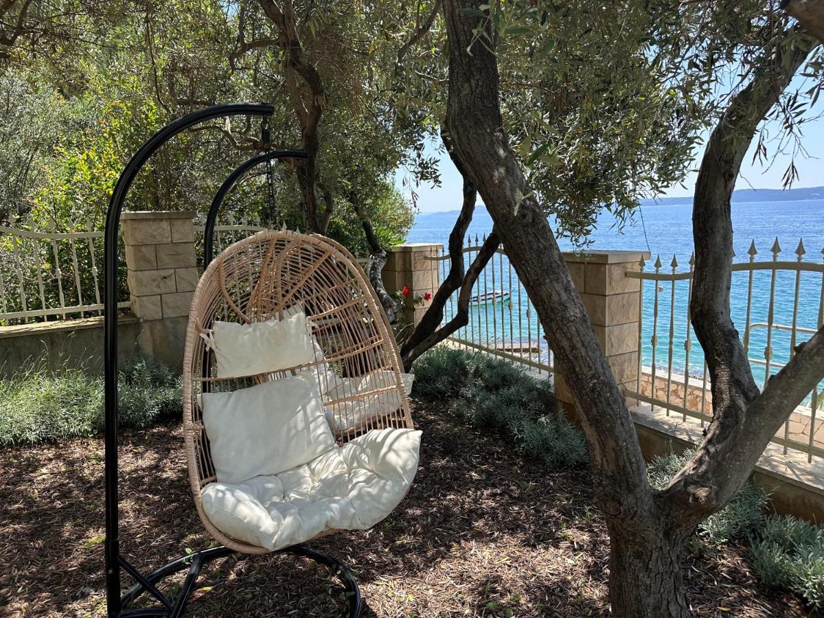 Luxury Seaside Villa With A Classic Mediterranean Olive Garden, A Fully Equipped Professional Kitchen, Pool, Sauna, Padle Boards And Canoe - Miolin Beach House Trogir Ngoại thất bức ảnh