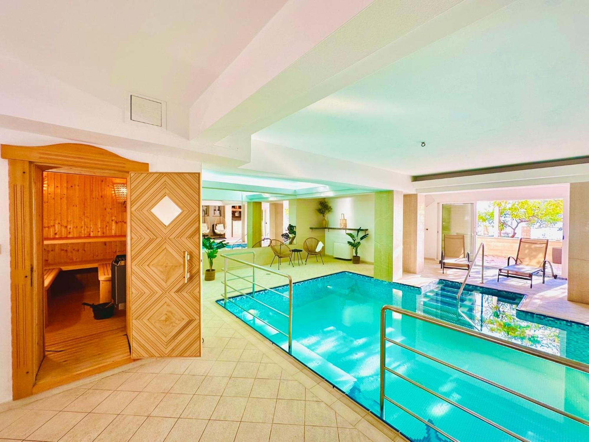 Luxury Seaside Villa With A Classic Mediterranean Olive Garden, A Fully Equipped Professional Kitchen, Pool, Sauna, Padle Boards And Canoe - Miolin Beach House Trogir Ngoại thất bức ảnh